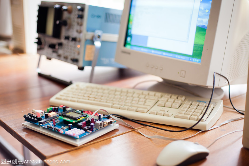 電子開發(fā)實驗室 推動電子產(chǎn)品技術創(chuàng)新的核心引擎